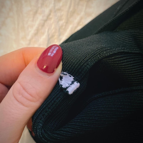 AUTHENTIC HERVE LEGER Off the Shoulder Mini Dress - Picture 3 of 4